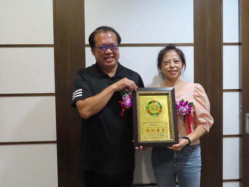 110年度民政績優志工頒獎合影照片4